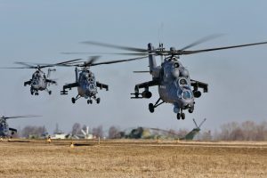 Российские вертолеты Ми-35 и Ми-17