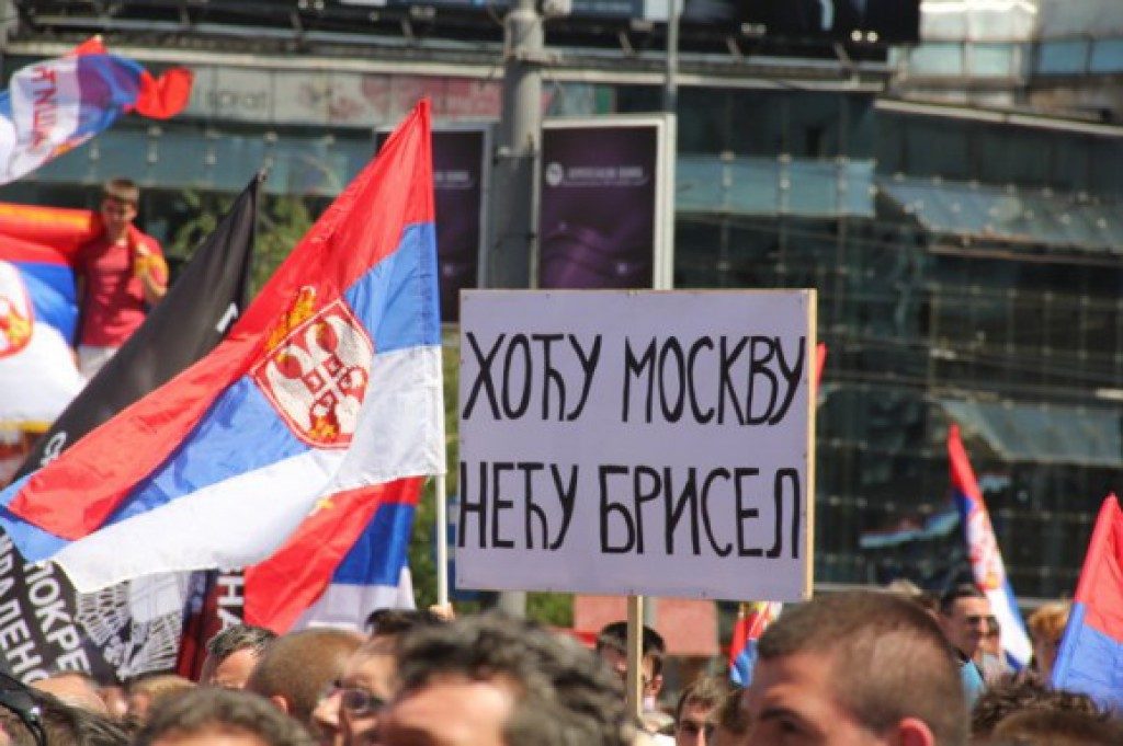 Сербская молодежь разочаровалась в идее евроинтеграции