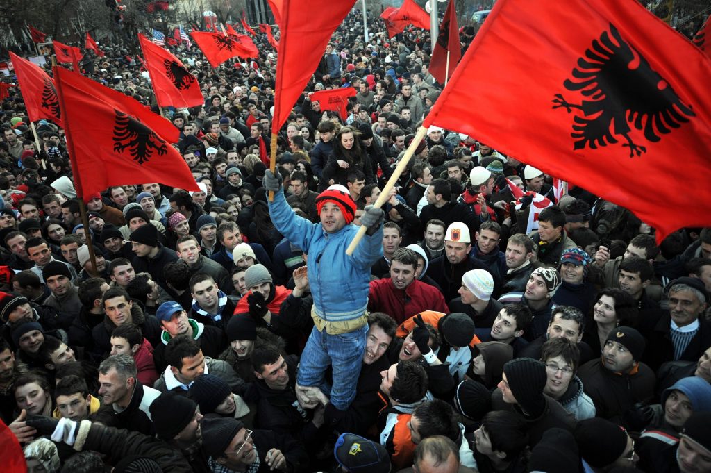 В Тиране протесты против Вучича