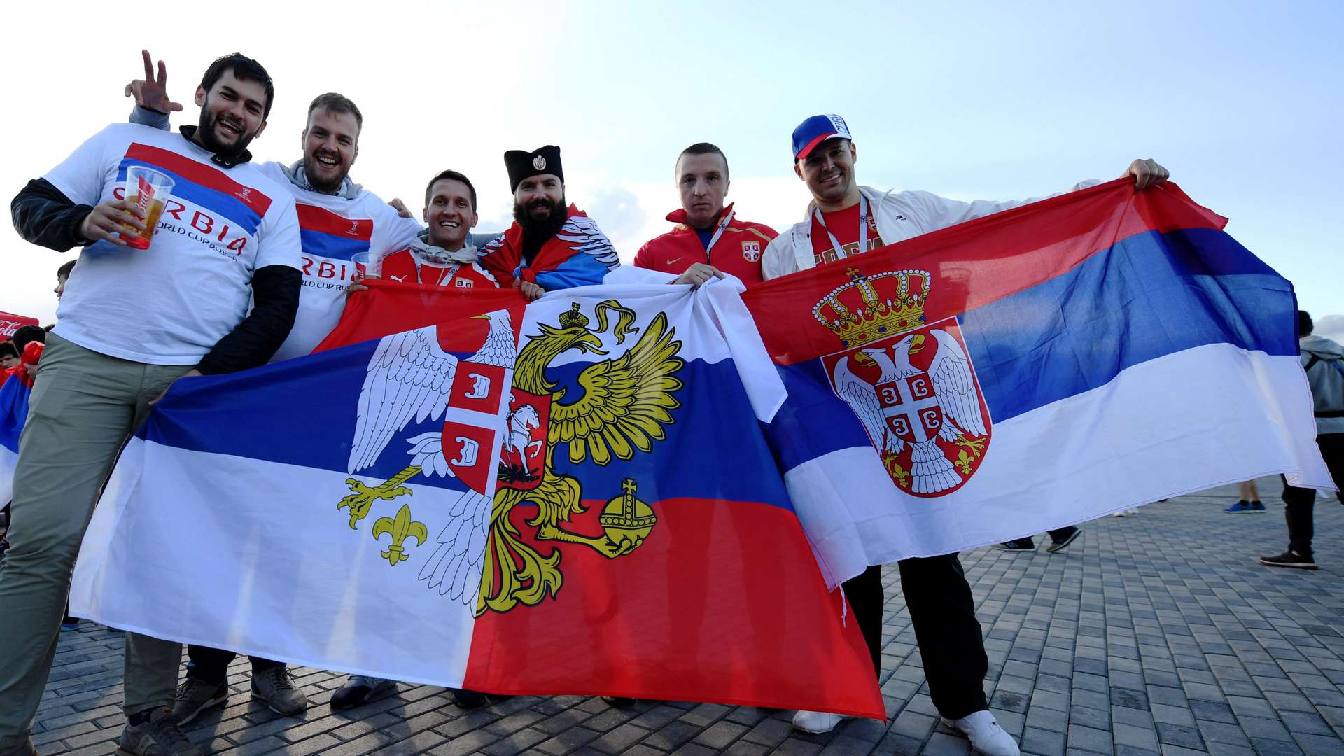 40 процентов сербов считают Россию самым близким другом