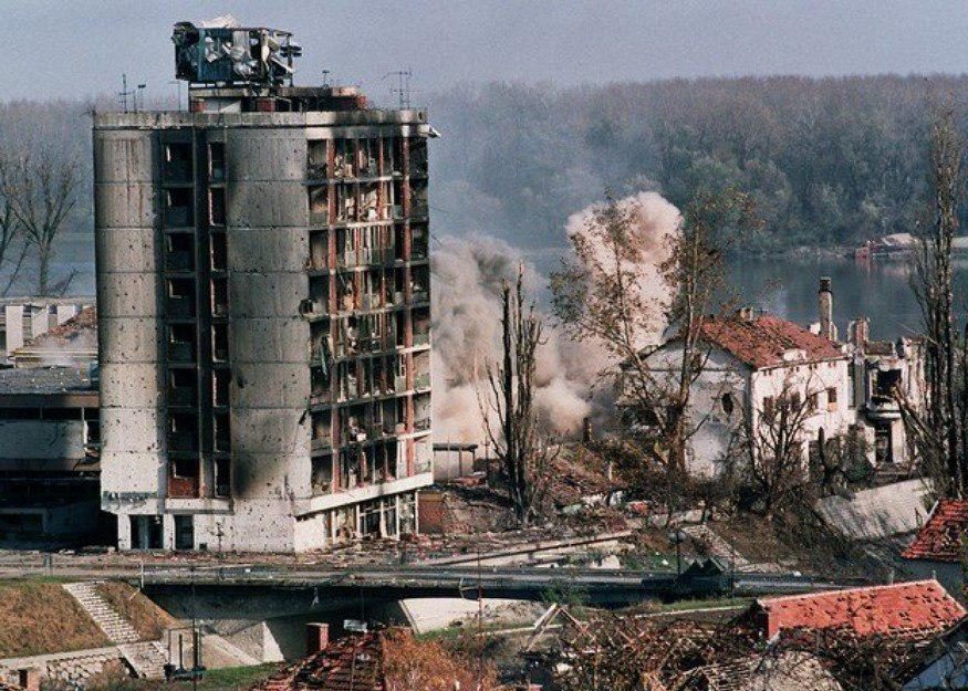 22 года назад натовские звери начали терзать Югославию