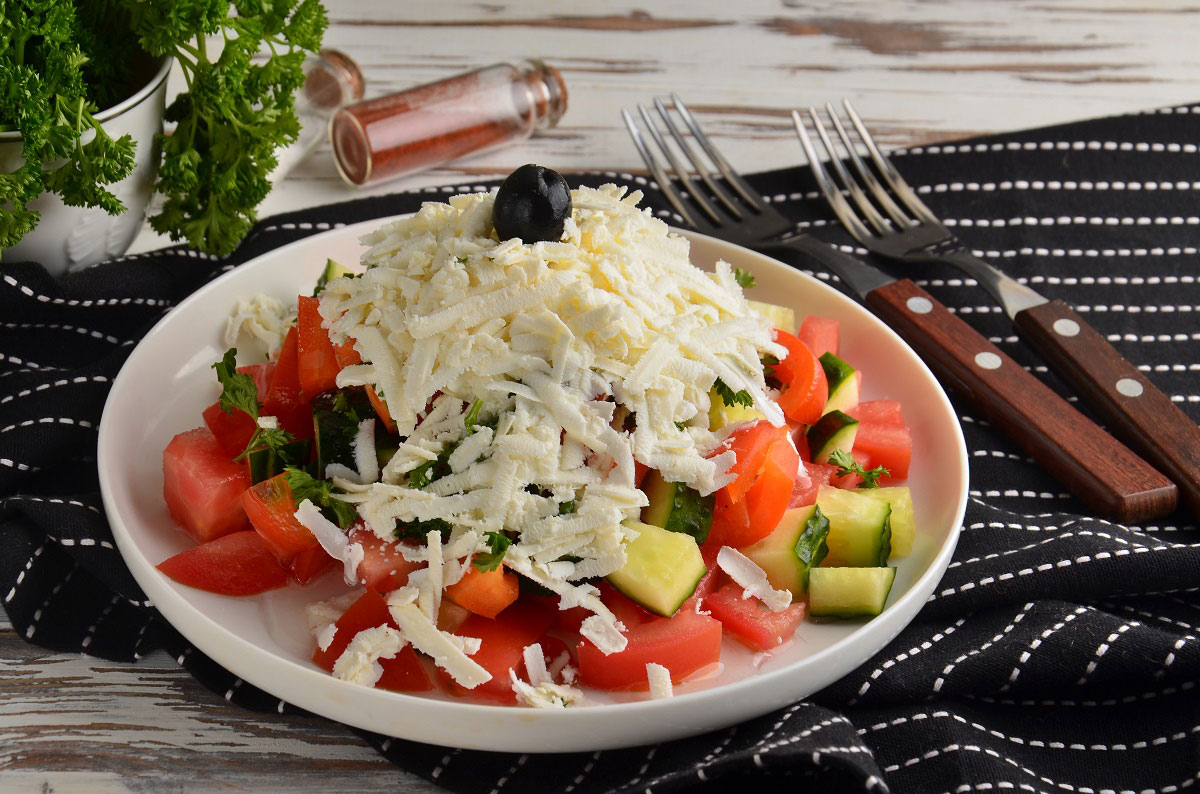 Шопский салат Šopska salata