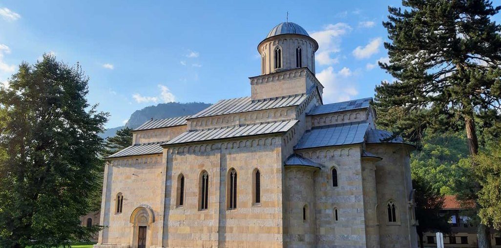 Культурному и религиозному наследию в Косово угрожают