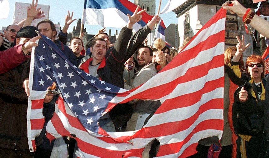 Для трети сербов США выступает в образе врага